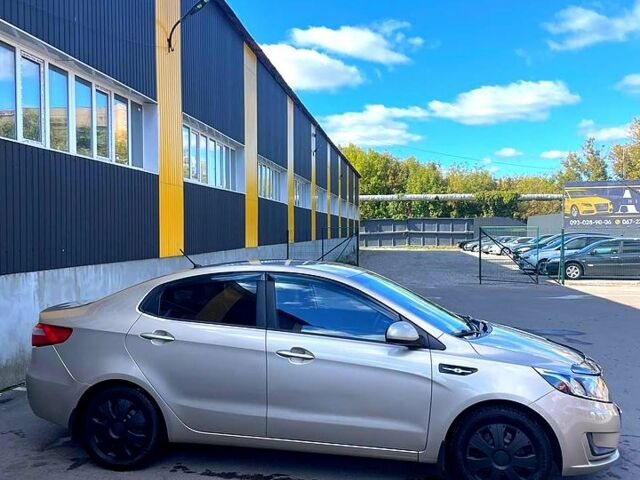 Бежевий Кіа Ріо, об'ємом двигуна 1.4 л та пробігом 126 тис. км за 7300 $, фото 2 на Automoto.ua