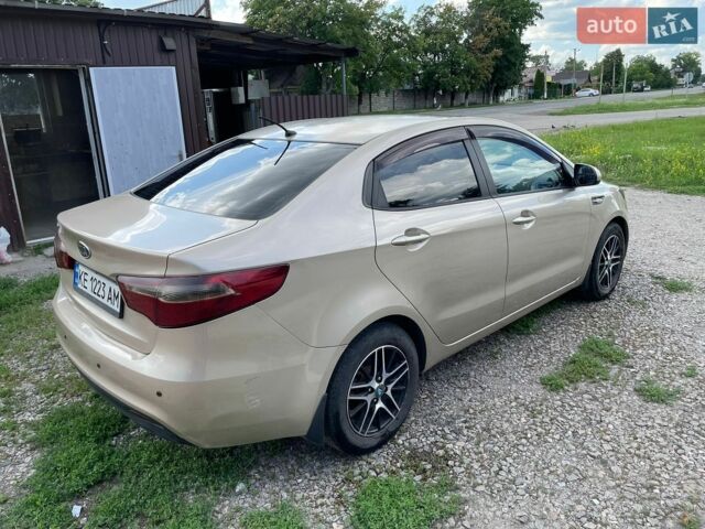 Бежевый Киа Рио, объемом двигателя 1.59 л и пробегом 180 тыс. км за 7600 $, фото 4 на Automoto.ua