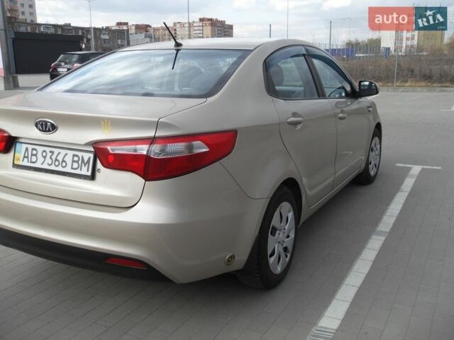 Бежевый Киа Рио, объемом двигателя 1.4 л и пробегом 227 тыс. км за 6000 $, фото 4 на Automoto.ua