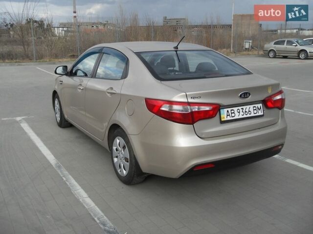 Бежевый Киа Рио, объемом двигателя 1.4 л и пробегом 227 тыс. км за 6000 $, фото 2 на Automoto.ua