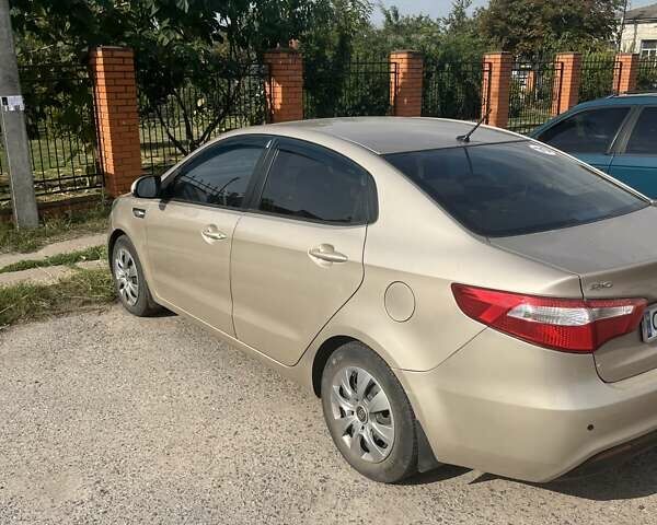 Бежевый Киа Рио, объемом двигателя 1.4 л и пробегом 124 тыс. км за 7400 $, фото 3 на Automoto.ua
