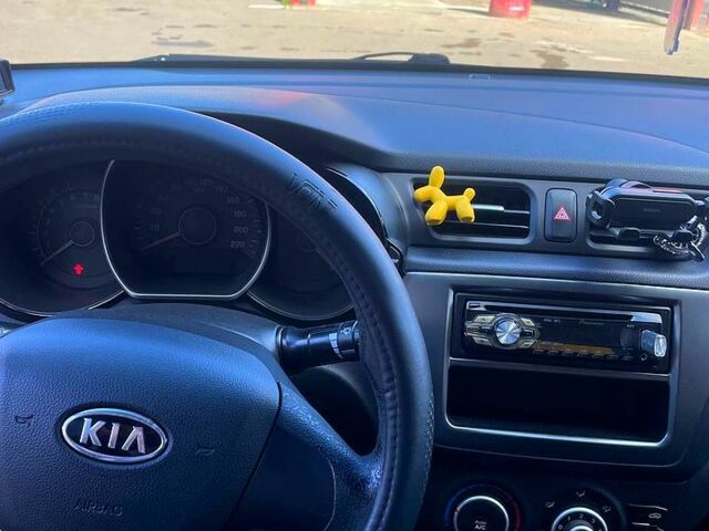 Бежевий Кіа Ріо, об'ємом двигуна 1.4 л та пробігом 126 тис. км за 7300 $, фото 10 на Automoto.ua