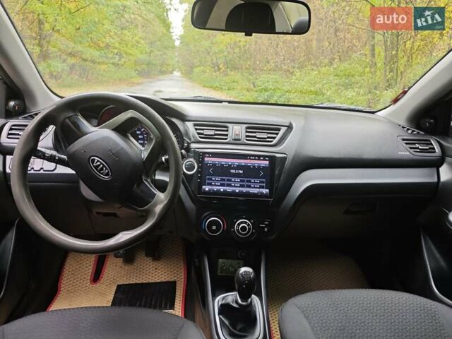 Кіа Ріо 2012 у Києві на Automoto.ua Бежевий Кіа Ріо, об'ємом двигуна 1.4 л та пробігом 337 тис. км за 6500 $, фото 34 на Automoto.ua