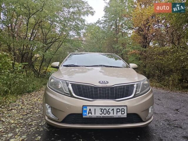 Кіа Ріо 2012 у Києві на Automoto.ua Бежевий Кіа Ріо, об'ємом двигуна 1.4 л та пробігом 337 тис. км за 6500 $, фото 1 на Automoto.ua