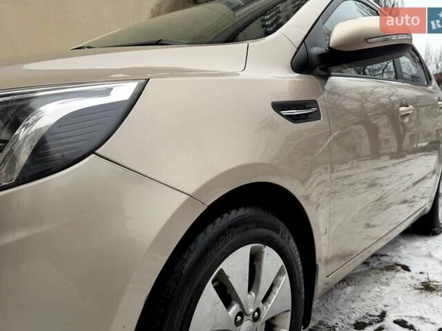 Бежевий Кіа Ріо, об'ємом двигуна 1.59 л та пробігом 122 тис. км за 8600 $, фото 8 на Automoto.ua