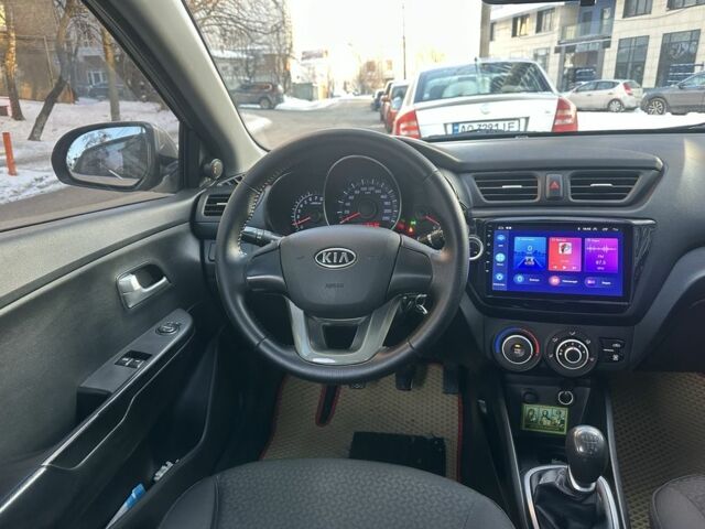 Бежевий Кіа Ріо, об'ємом двигуна 1.4 л та пробігом 187 тис. км за 5600 $, фото 13 на Automoto.ua