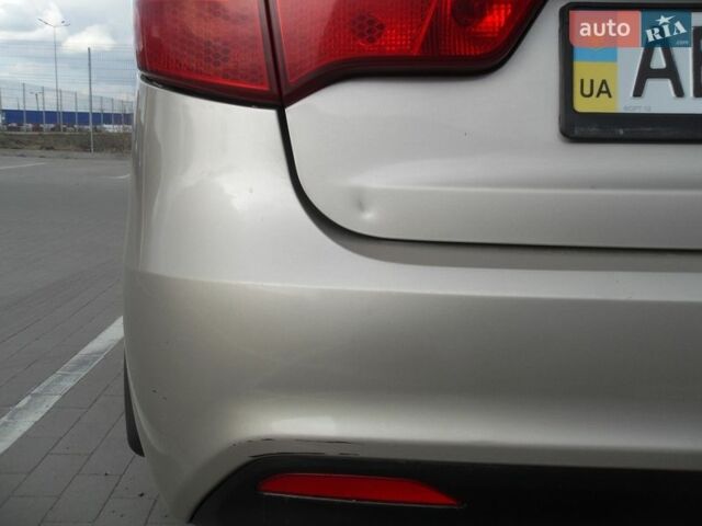 Бежевый Киа Рио, объемом двигателя 1.4 л и пробегом 227 тыс. км за 6000 $, фото 11 на Automoto.ua