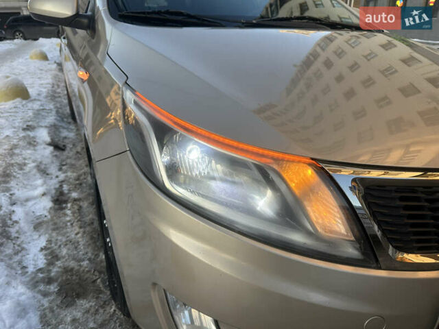 Бежевый Киа Рио, объемом двигателя 1.4 л и пробегом 187 тыс. км за 5600 $, фото 12 на Automoto.ua