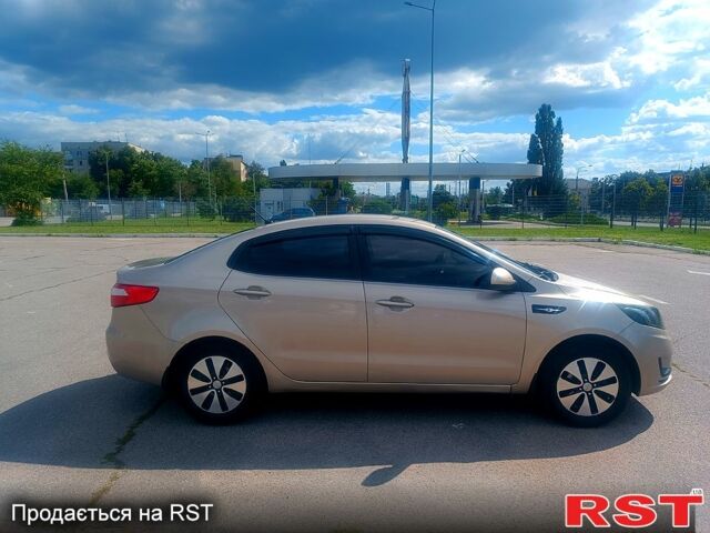 Бежевый Киа Рио, объемом двигателя 1.4 л и пробегом 211 тыс. км за 8200 $, фото 4 на Automoto.ua