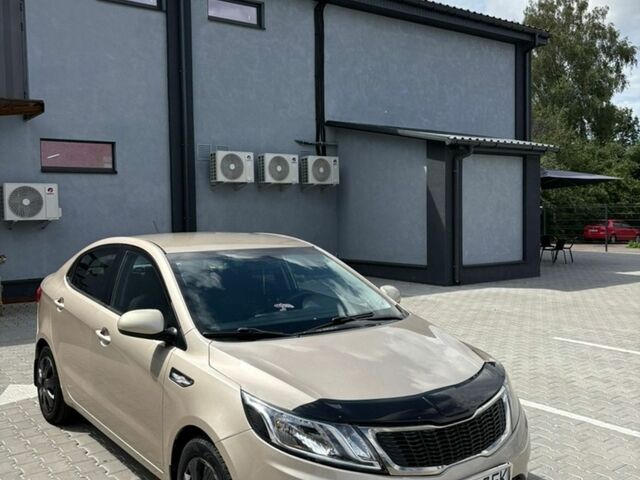 Бежевый Киа Рио, объемом двигателя 1.4 л и пробегом 126 тыс. км за 7450 $, фото 1 на Automoto.ua