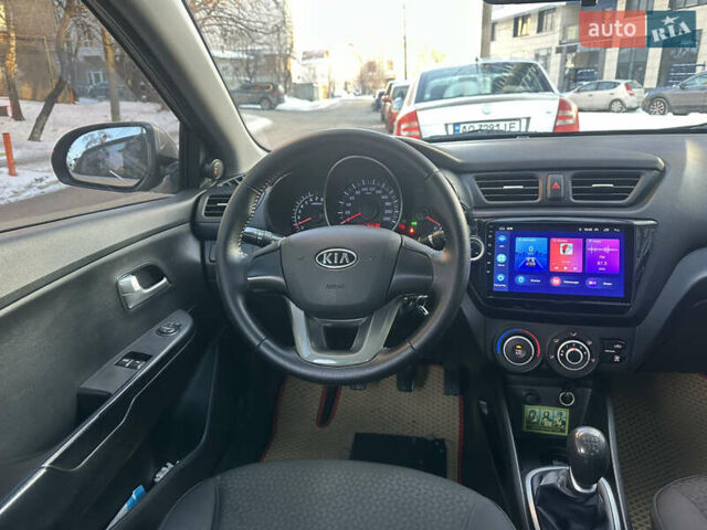 Бежевый Киа Рио, объемом двигателя 1.4 л и пробегом 187 тыс. км за 5600 $, фото 11 на Automoto.ua