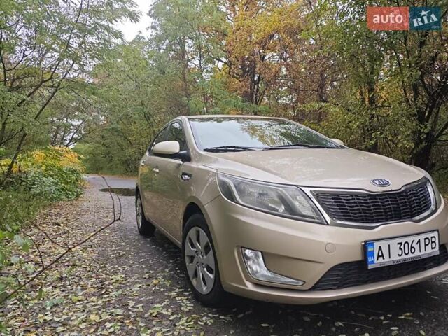 Кіа Ріо 2012 у Києві на Automoto.ua Бежевий Кіа Ріо, об'ємом двигуна 1.4 л та пробігом 337 тис. км за 6500 $, фото 4 на Automoto.ua