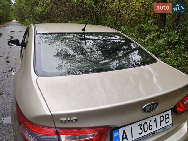 Кіа Ріо 2012 у Києві на Automoto.ua Бежевий Кіа Ріо, об'ємом двигуна 1.4 л та пробігом 337 тис. км за 6500 $, фото 32 на Automoto.ua