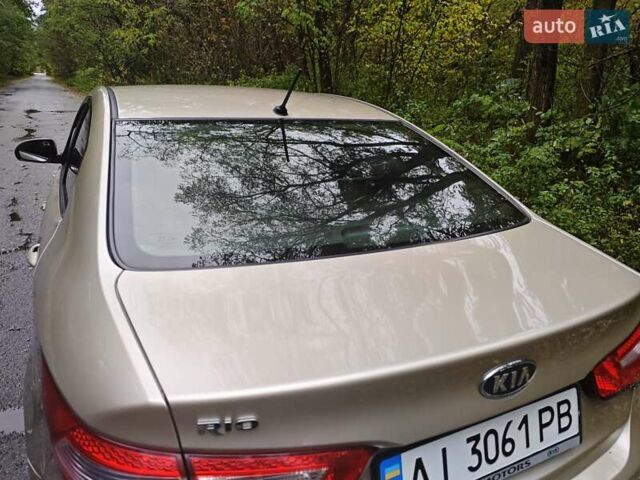 Кіа Ріо 2012 у Києві на Automoto.ua Бежевий Кіа Ріо, об'ємом двигуна 1.4 л та пробігом 337 тис. км за 6500 $, фото 33 на Automoto.ua