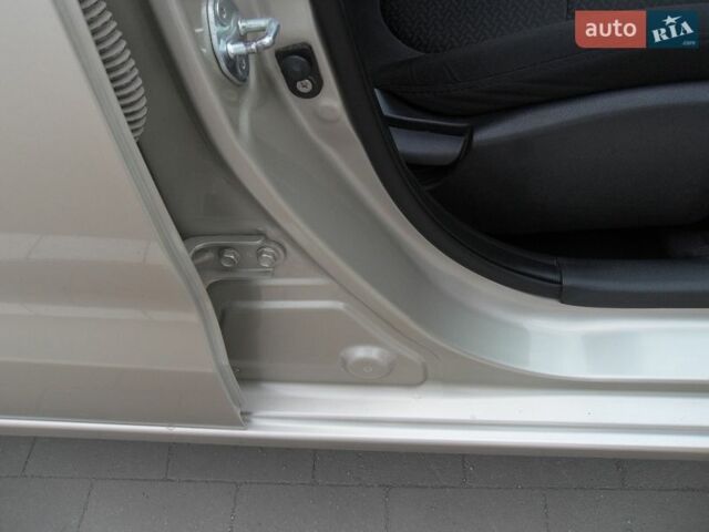 Бежевый Киа Рио, объемом двигателя 1.4 л и пробегом 227 тыс. км за 6000 $, фото 29 на Automoto.ua