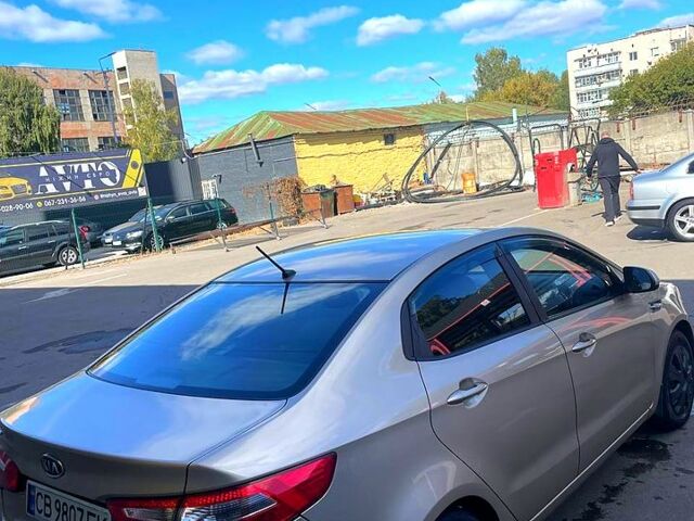 Бежевий Кіа Ріо, об'ємом двигуна 1.4 л та пробігом 126 тис. км за 7300 $, фото 4 на Automoto.ua