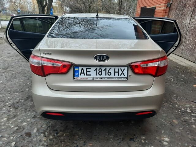 Бежевый Киа Рио, объемом двигателя 1.4 л и пробегом 83 тыс. км за 8300 $, фото 6 на Automoto.ua