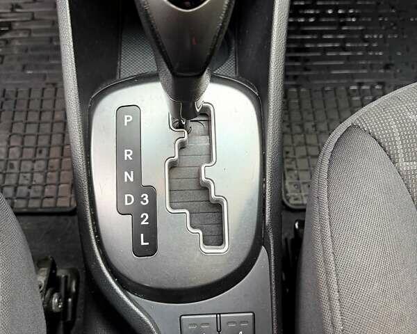 Бежевий Кіа Ріо, об'ємом двигуна 1.59 л та пробігом 122 тис. км за 8600 $, фото 30 на Automoto.ua