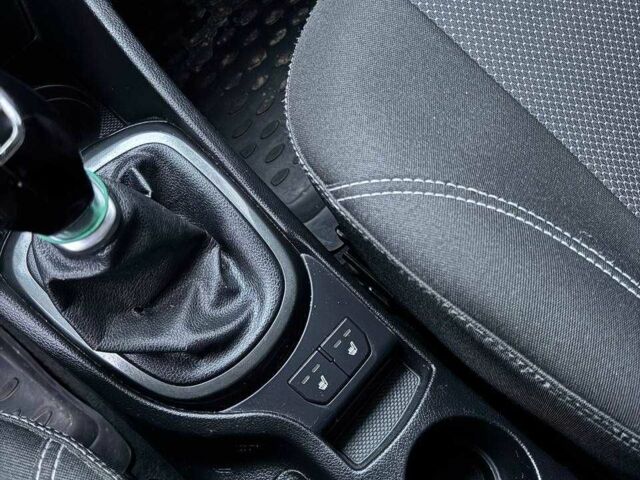 Бежевий Кіа Ріо, об'ємом двигуна 1.6 л та пробігом 162 тис. км за 5999 $, фото 11 на Automoto.ua