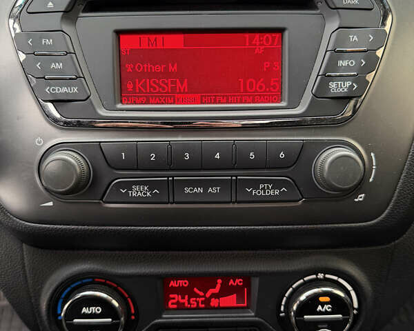 Бежевий Кіа Ріо, об'ємом двигуна 1.59 л та пробігом 122 тис. км за 8600 $, фото 14 на Automoto.ua