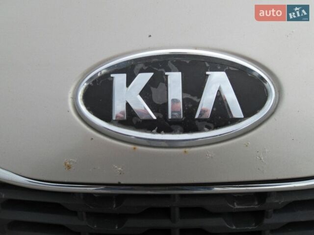 Бежевый Киа Рио, объемом двигателя 1.4 л и пробегом 227 тыс. км за 6000 $, фото 17 на Automoto.ua