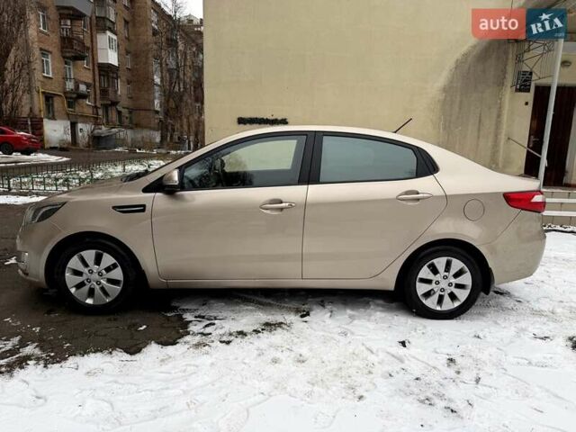 Бежевий Кіа Ріо, об'ємом двигуна 1.59 л та пробігом 122 тис. км за 8600 $, фото 2 на Automoto.ua