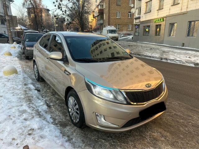 Бежевий Кіа Ріо, об'ємом двигуна 1.4 л та пробігом 187 тис. км за 5600 $, фото 2 на Automoto.ua