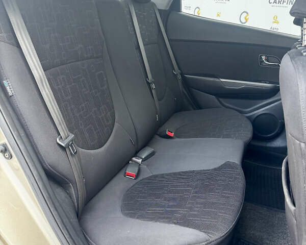 Бежевый Киа Рио, объемом двигателя 1.59 л и пробегом 122 тыс. км за 8600 $, фото 22 на Automoto.ua