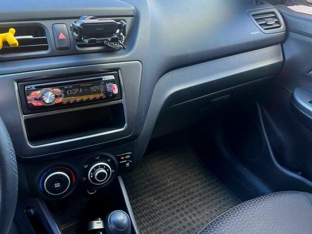 Бежевий Кіа Ріо, об'ємом двигуна 1.4 л та пробігом 126 тис. км за 7300 $, фото 11 на Automoto.ua