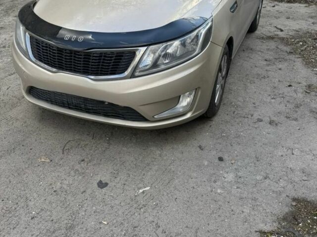 Бежевий Кіа Ріо, об'ємом двигуна 1.6 л та пробігом 175 тис. км за 7080 $, фото 1 на Automoto.ua