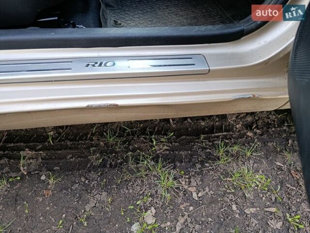 Бежевый Киа Рио, объемом двигателя 1.4 л и пробегом 156 тыс. км за 7200 $, фото 10 на Automoto.ua