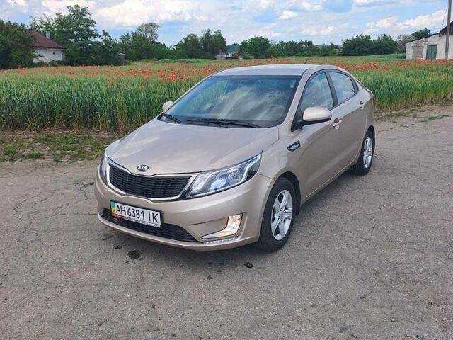 Бежевий Кіа Ріо, об'ємом двигуна 1.4 л та пробігом 13 тис. км за 10500 $, фото 1 на Automoto.ua