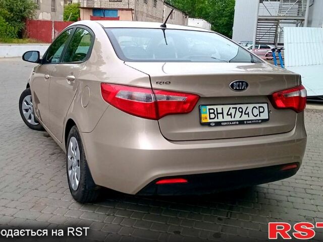 Бежевый Киа Рио, объемом двигателя 1.4 л и пробегом 160 тыс. км за 10600 $, фото 2 на Automoto.ua