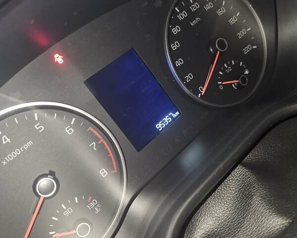 Бежевый Киа Рио, объемом двигателя 1.37 л и пробегом 95 тыс. км за 11077 $, фото 8 на Automoto.ua