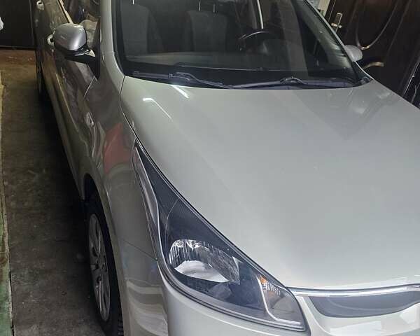 Бежевый Киа Рио, объемом двигателя 1.37 л и пробегом 95 тыс. км за 11077 $, фото 1 на Automoto.ua