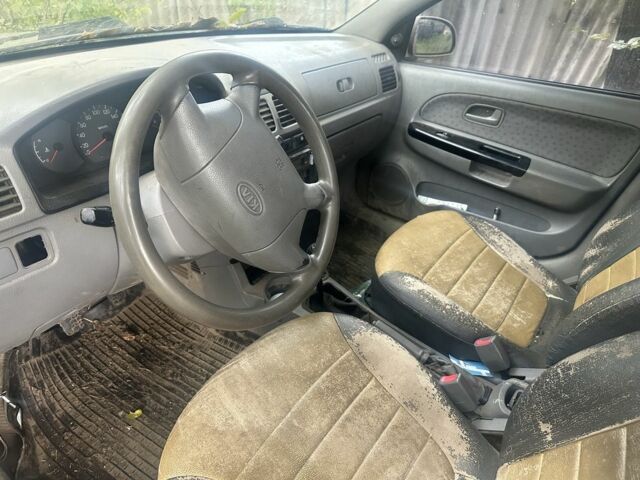 Киа Рио 2003 в Дружковке на Automoto.ua Бежевый Киа Рио, объемом двигателя 1.3 л и пробегом 200 тыс. км за 594 $, фото 3 на Automoto.ua