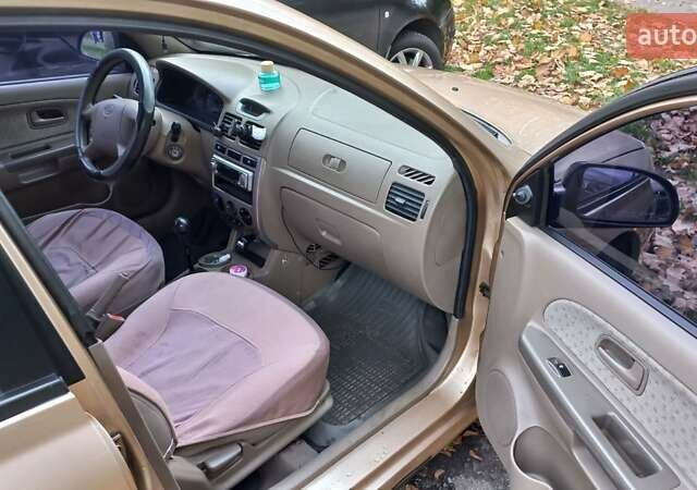 Бежевый Киа Рио, объемом двигателя 1.34 л и пробегом 156 тыс. км за 3500 $, фото 8 на Automoto.ua