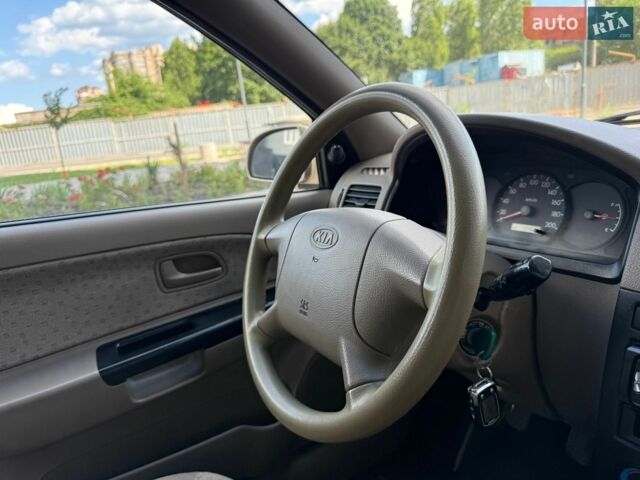 Бежевий Кіа Ріо, об'ємом двигуна 1.34 л та пробігом 134 тис. км за 3999 $, фото 58 на Automoto.ua