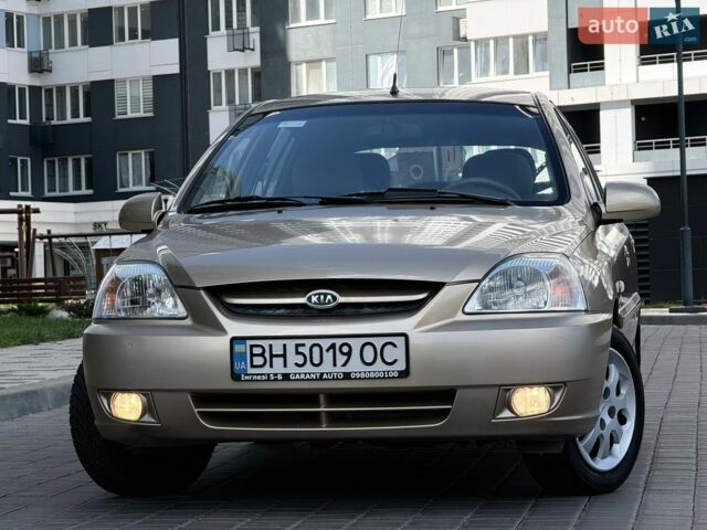 Бежевий Кіа Ріо, об'ємом двигуна 1.34 л та пробігом 134 тис. км за 3999 $, фото 8 на Automoto.ua