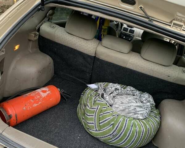 Бежевый Киа Рио, объемом двигателя 1.34 л и пробегом 270 тыс. км за 2500 $, фото 17 на Automoto.ua