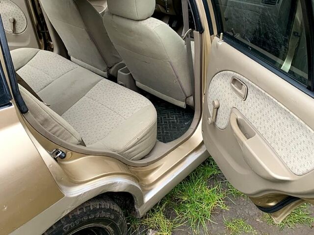 Бежевый Киа Рио, объемом двигателя 1.3 л и пробегом 267 тыс. км за 2500 $, фото 12 на Automoto.ua