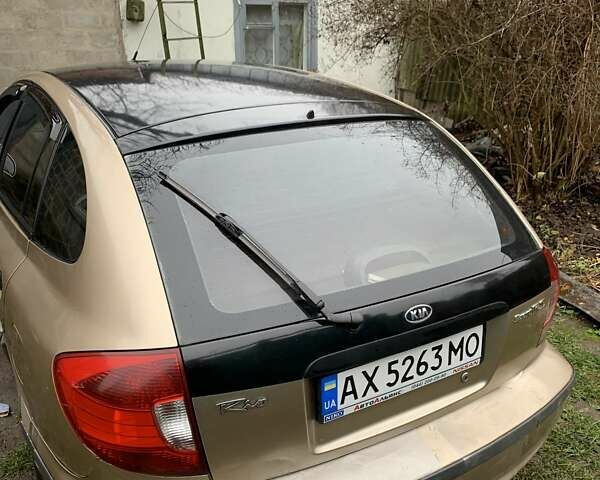 Бежевый Киа Рио, объемом двигателя 1.34 л и пробегом 270 тыс. км за 2500 $, фото 7 на Automoto.ua