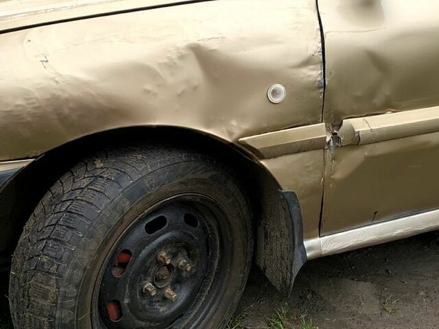 Бежевый Киа Рио, объемом двигателя 1.3 л и пробегом 267 тыс. км за 2500 $, фото 4 на Automoto.ua