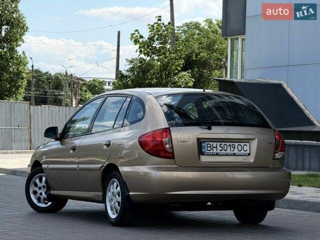 Бежевий Кіа Ріо, об'ємом двигуна 1.34 л та пробігом 134 тис. км за 3999 $, фото 30 на Automoto.ua