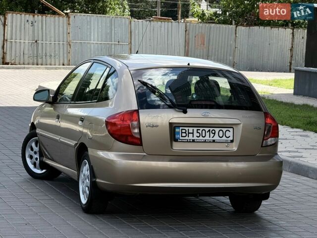 Бежевий Кіа Ріо, об'ємом двигуна 1.34 л та пробігом 134 тис. км за 3999 $, фото 31 на Automoto.ua