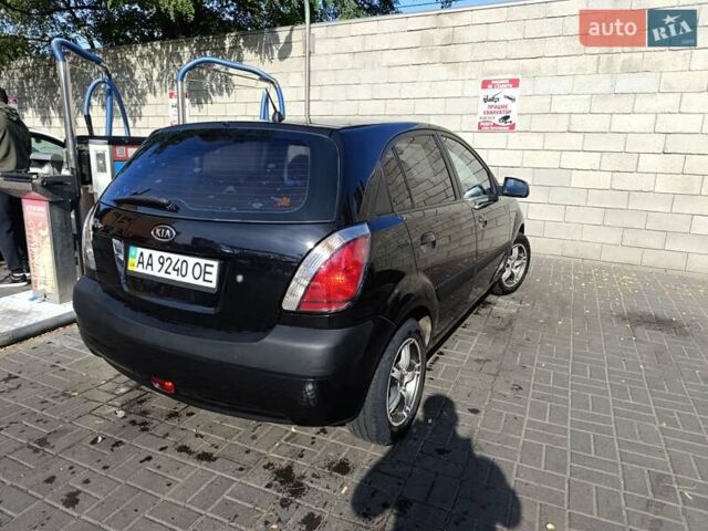 Чорний Кіа Ріо, об'ємом двигуна 1.34 л та пробігом 265 тис. км за 3950 $, фото 5 на Automoto.ua