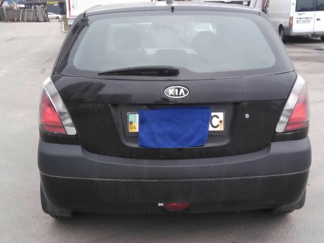 Черный Киа Рио, объемом двигателя 1.4 л и пробегом 132 тыс. км за 4000 $, фото 4 на Automoto.ua