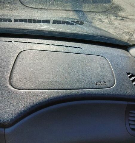 Черный Киа Рио, объемом двигателя 1.4 л и пробегом 297 тыс. км за 4300 $, фото 11 на Automoto.ua