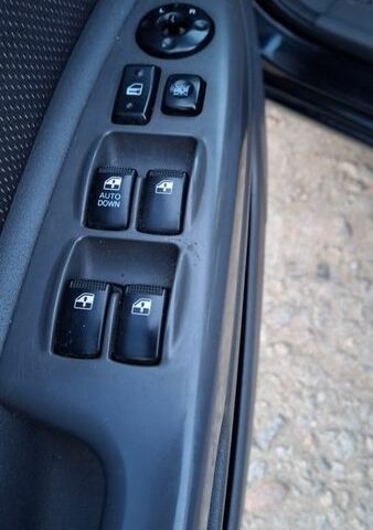 Черный Киа Рио, объемом двигателя 1.4 л и пробегом 201 тыс. км за 4200 $, фото 10 на Automoto.ua