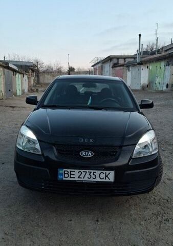 Черный Киа Рио, объемом двигателя 1.4 л и пробегом 201 тыс. км за 4200 $, фото 2 на Automoto.ua